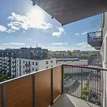 Tęczowa Apartment Old Town Wrocław by Renters